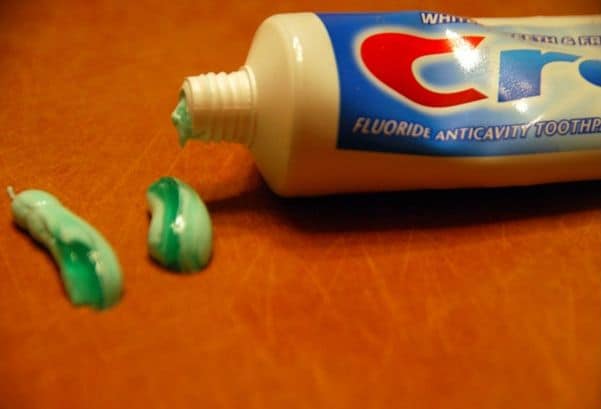 Toothpaste another use - word picture 1